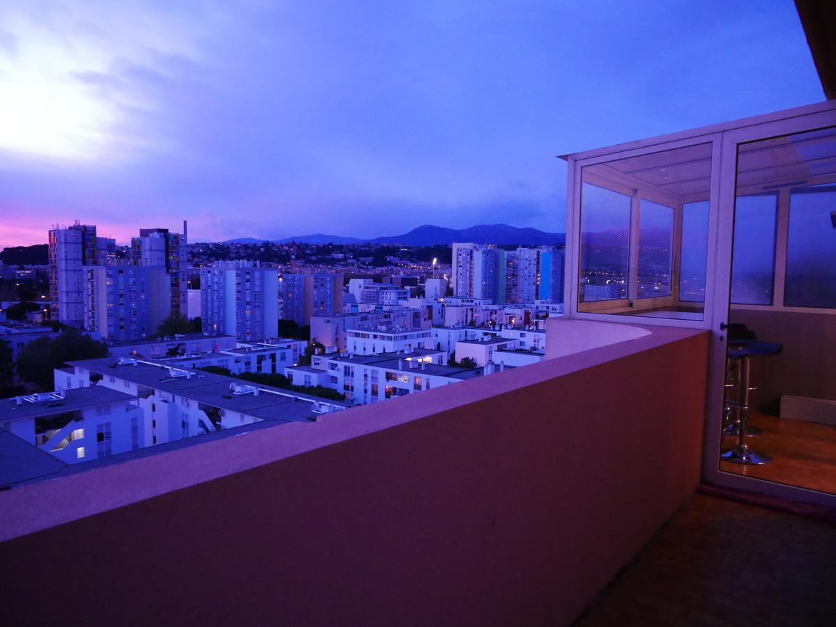 Appartement Rooftop 8 Personnes Grande Terrasse Avec Parking Quartier Aeroport 尼斯 外观 照片