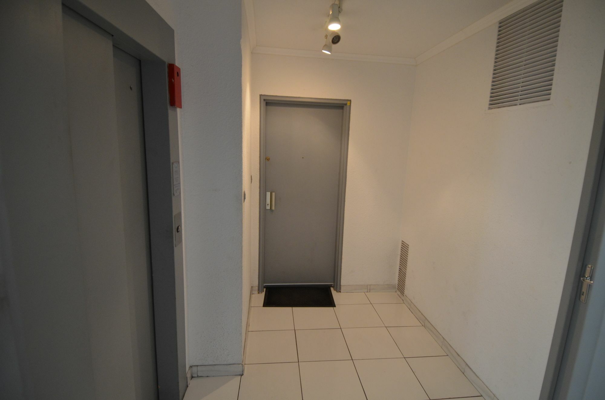 Appartement Rooftop 8 Personnes Grande Terrasse Avec Parking Quartier Aeroport 尼斯 外观 照片